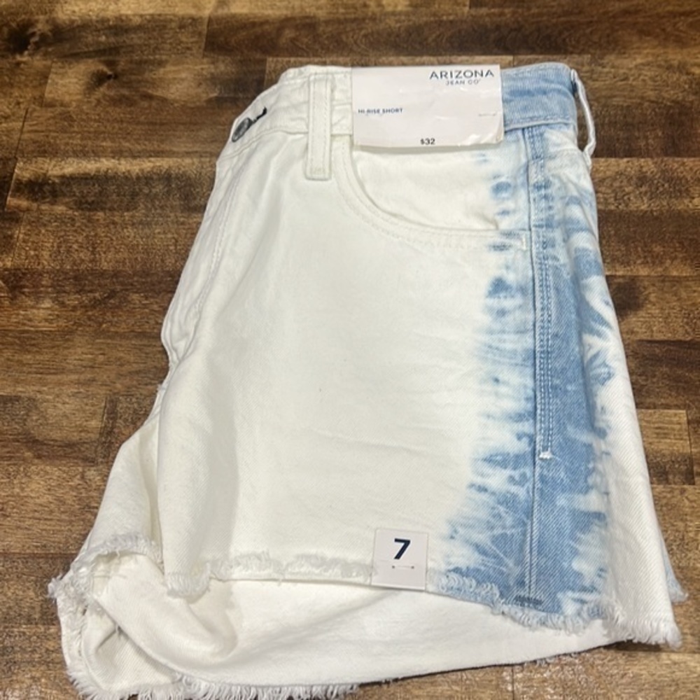 🟣NWT WOMEN'S ARIZONA FADED WHITE/ BLUE JEAN - Picture 3 of 4
